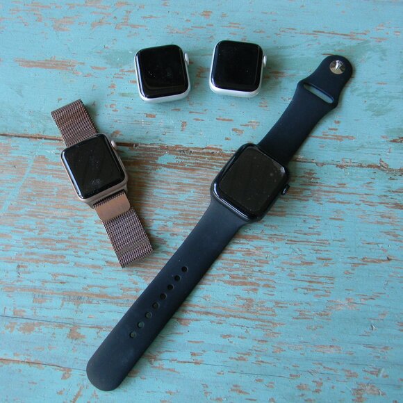 Apple Other - Apple iWatch LOT OF 4 series 3 & 6 FOR PARTS ONLY